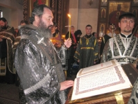 Чтение 12-ти Страстных Евангелий 2009