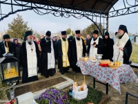 Панихида на могиле иеромонаха Викентия (Кимитюка) 2