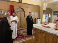 Божественная литургия и освящение воды в храме Возвдвижения Господня 3