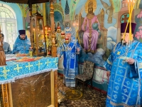 Божественная литургия в храме села Гыска 21.09.2023 г. 6